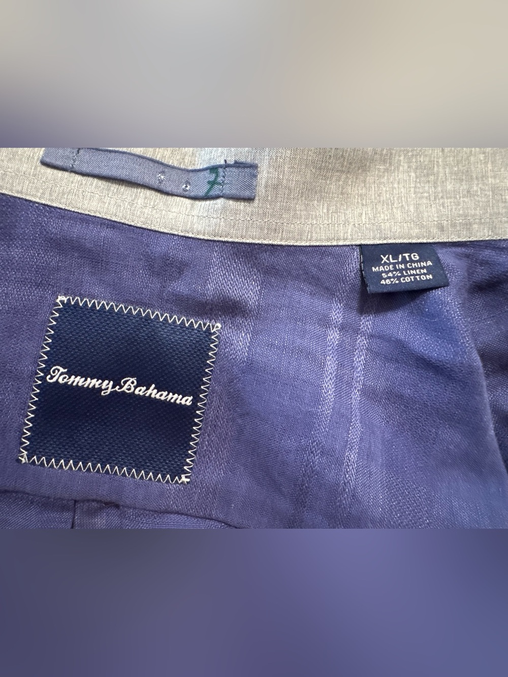 Tommy Bahama Men's navy linen/cotton shirt XL. BB22 - Picture 2 of 6